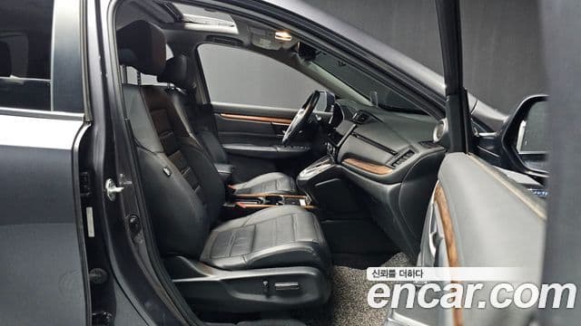 혼다 CR-V 5 2.0 هجين دفع رباعي CR-V 5 2.0 هجين دفع رباعي