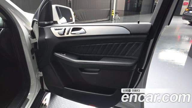 مرسيدس GLE- W166 GLE350 d 4MATIC بريميوم