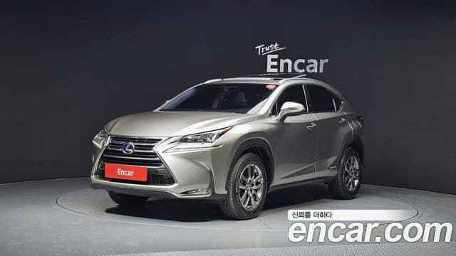 لكزس NX300h