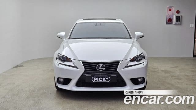 لكزس جديد IS250 XE30