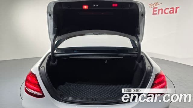 مرسيدس E- W213 E220d 4MATIC